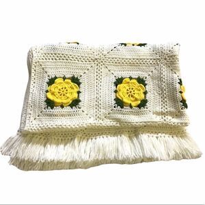 Granny Square Floral Fringed Hem Blanket/Throw